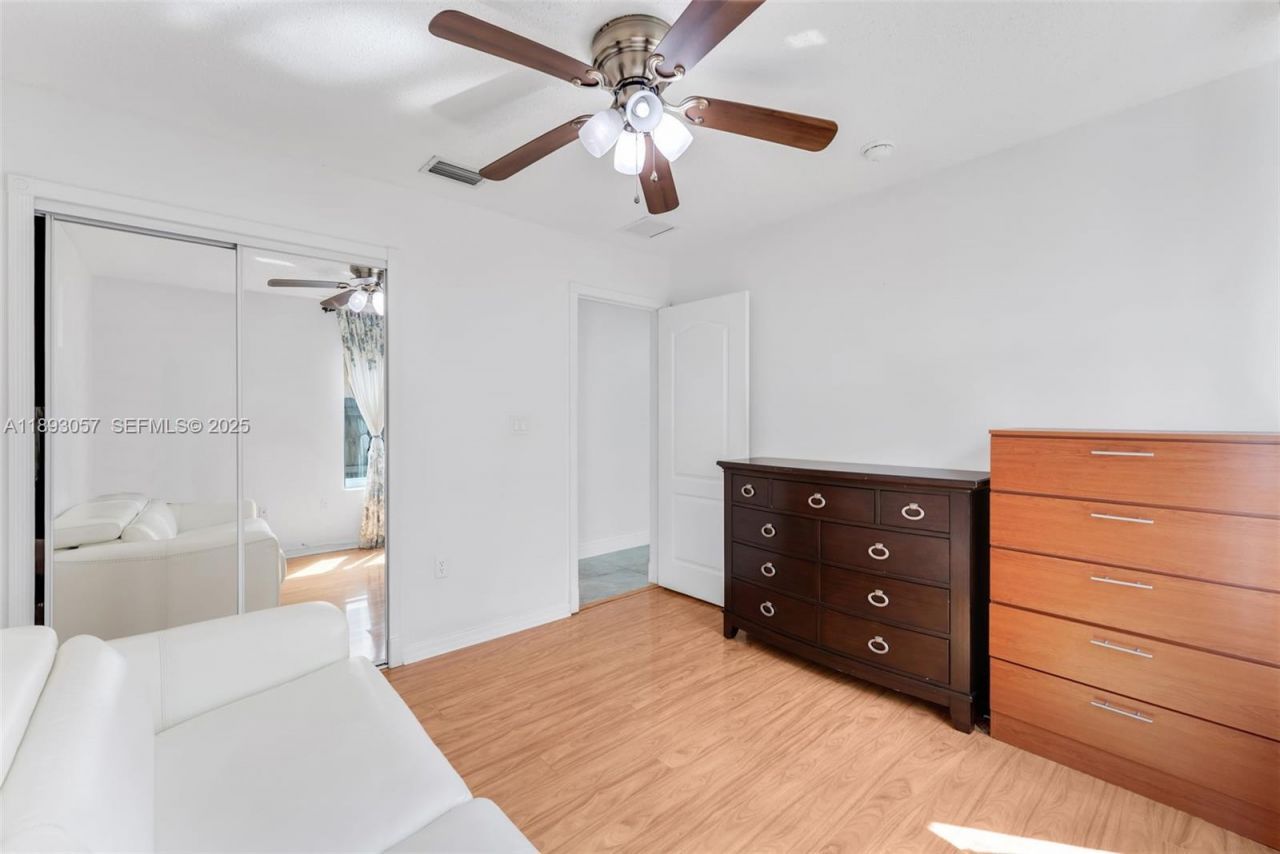 382 NE 19th Ave, Homestead, FL 33033 Photo