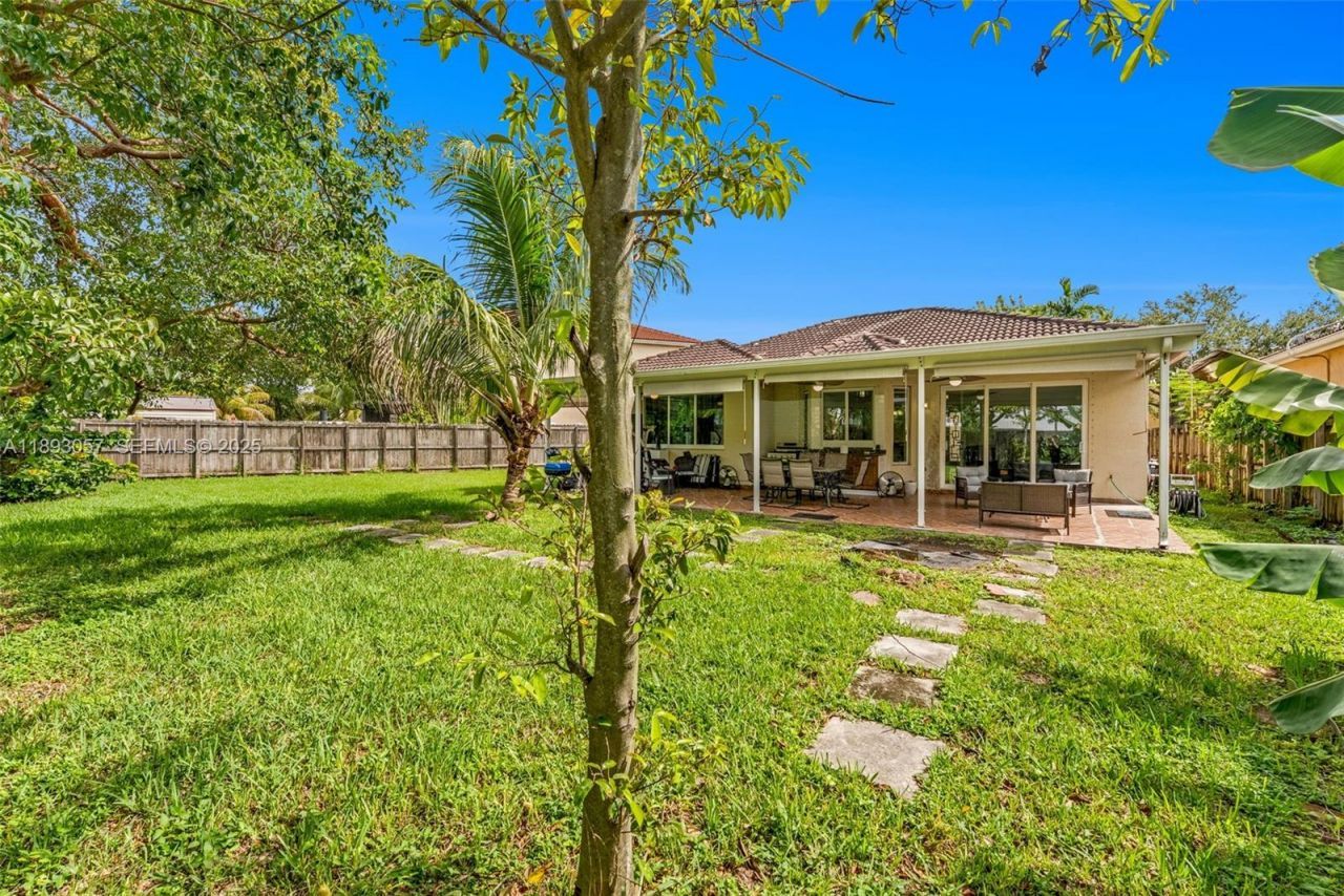 382 NE 19th Ave, Homestead, FL 33033 Photo