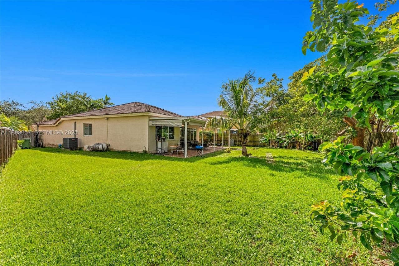 382 NE 19th Ave, Homestead, FL 33033 Photo