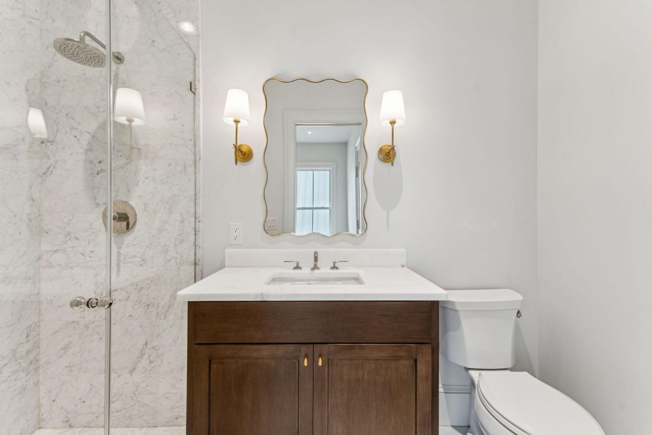 4 Trapman Street Photo 43