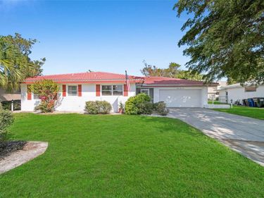 1563 COVINGTON CIRCLE E, FORT MYERS, FL 33919