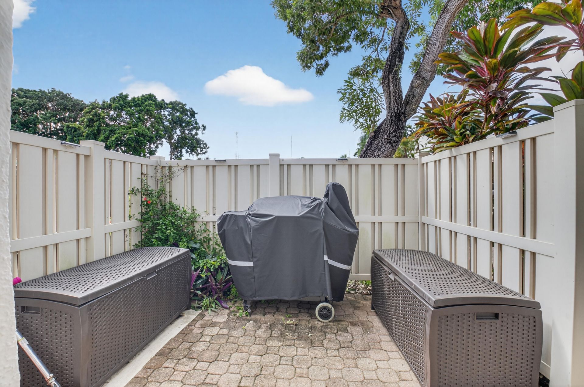 701 Bridgewood Drive, Boca Raton, FL 33434 Photo