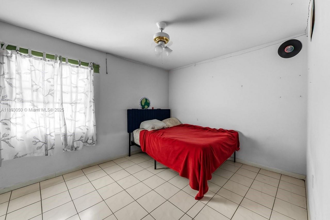 14301 SW 146th Ter, Miami, FL 33186 Photo