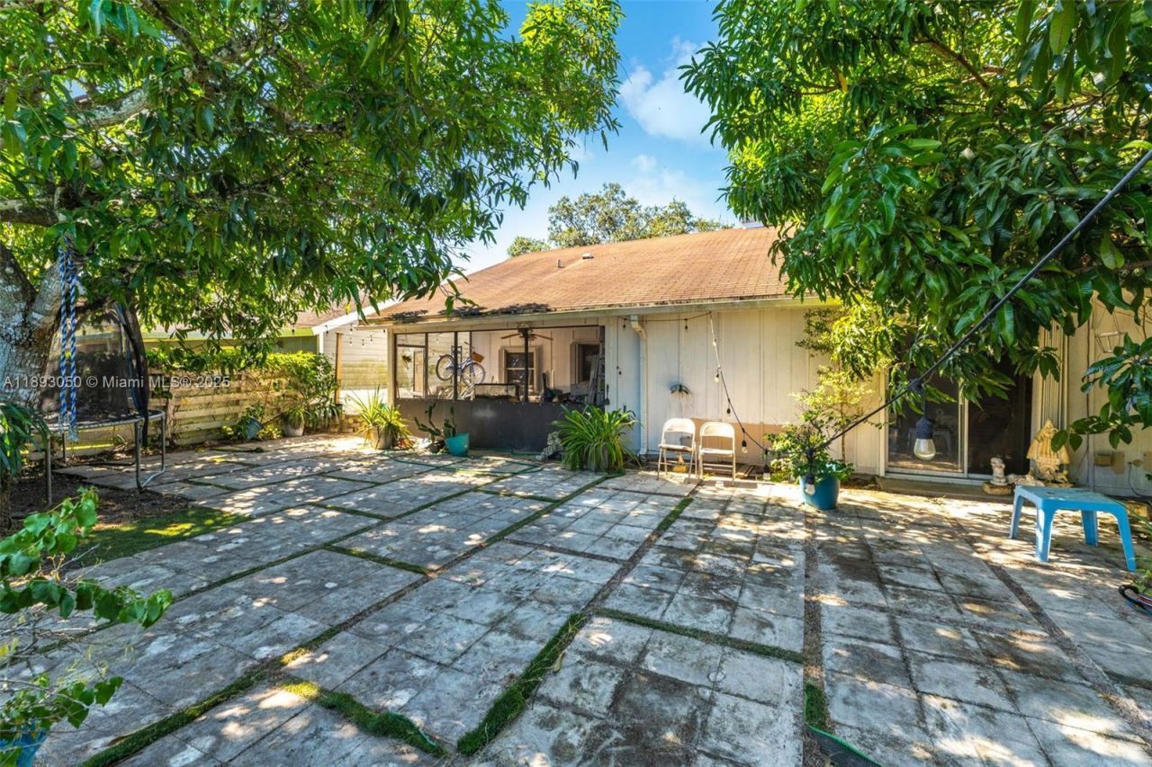 14301 SW 146th Ter, Miami, FL 33186 Photo