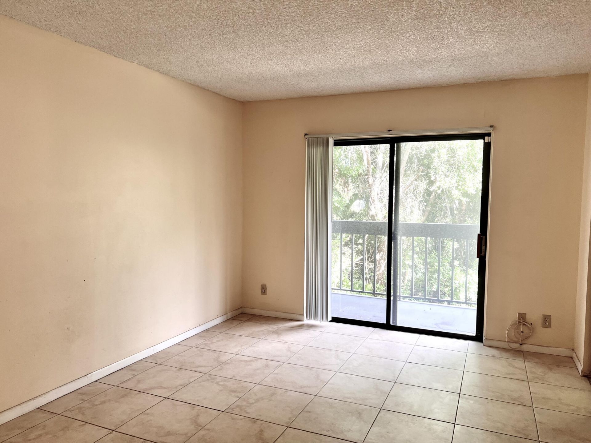 2000 N Congress Avenue, Unit 206, West Palm Beach, FL 33401 Photo