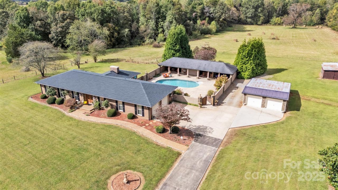 840 Happy Plains Road, Taylorsville, NC 28681 Main Photo