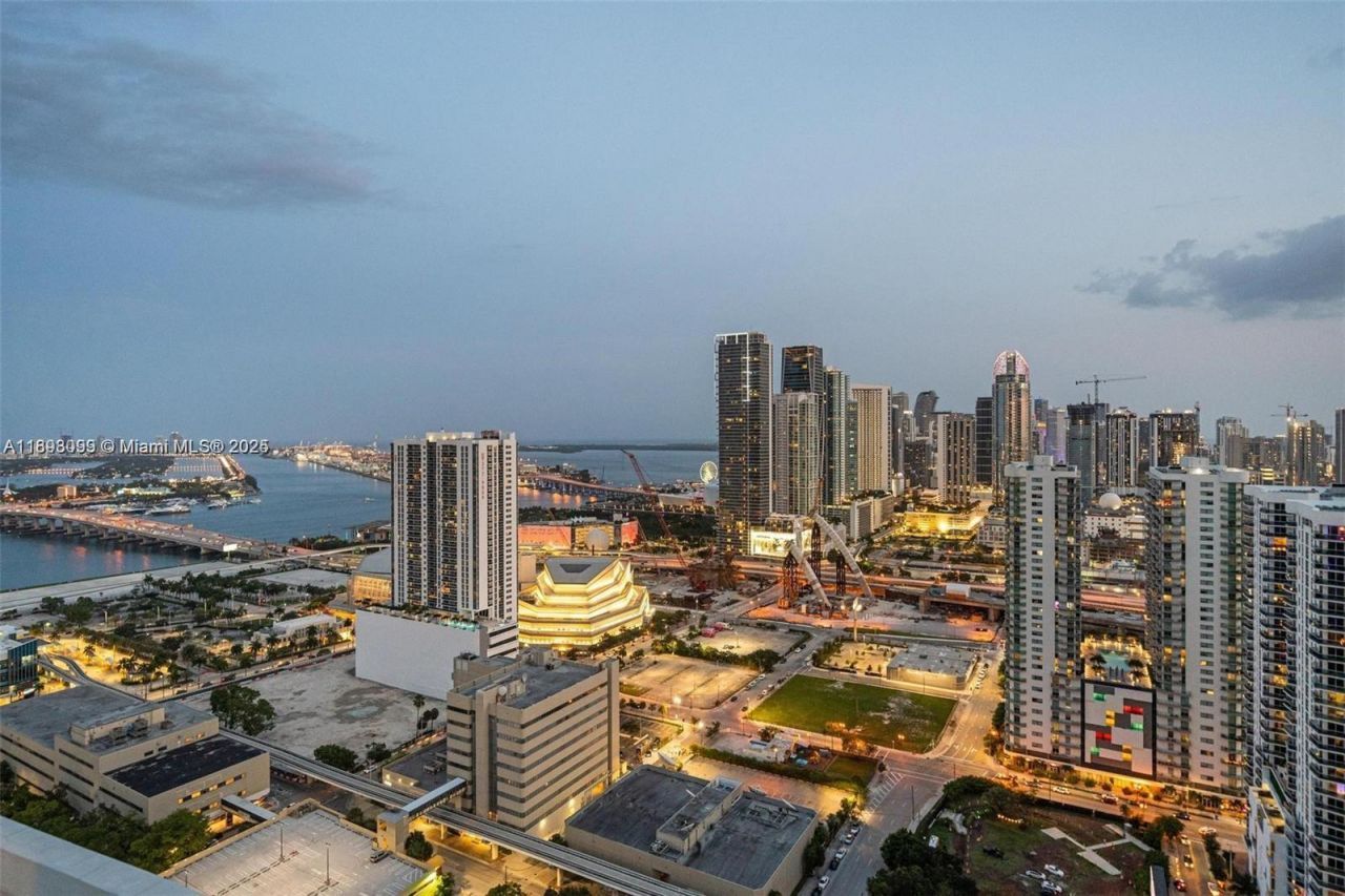 1600 NE 1st Ave, Unit 1003, Miami, FL 33132 Photo