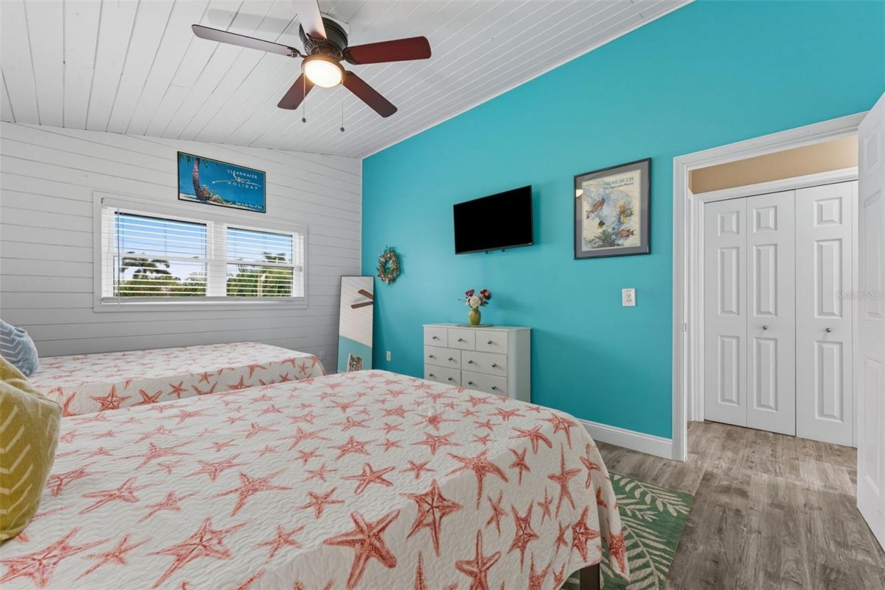 208 Bates Avenue, Indian Rocks Beach, FL 33785 Photo