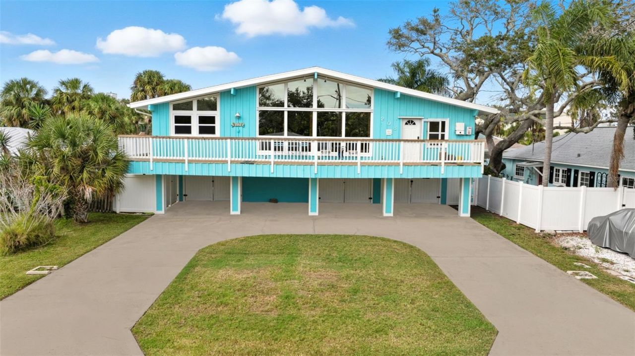 208 Bates Avenue, Indian Rocks Beach, FL 33785 Photo