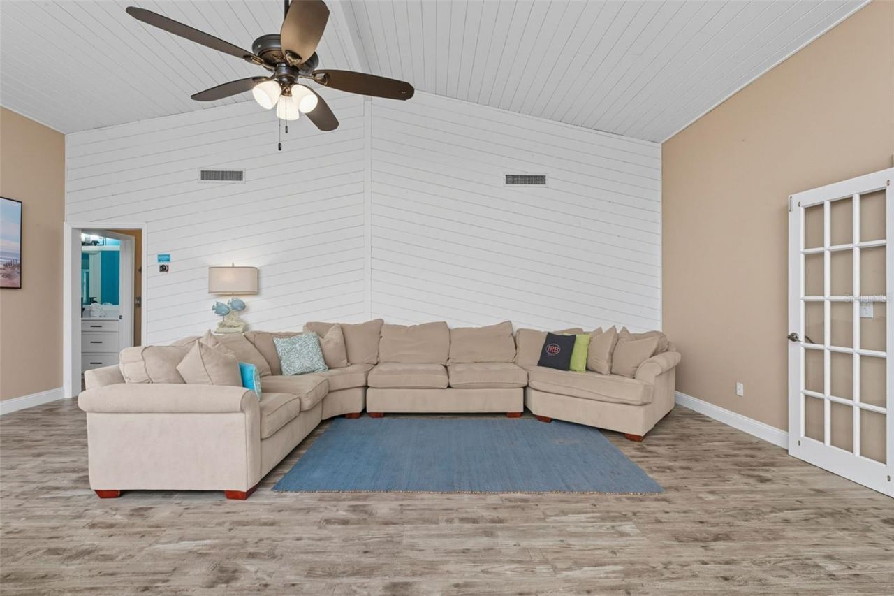 208 Bates Avenue, Indian Rocks Beach, FL 33785 Photo