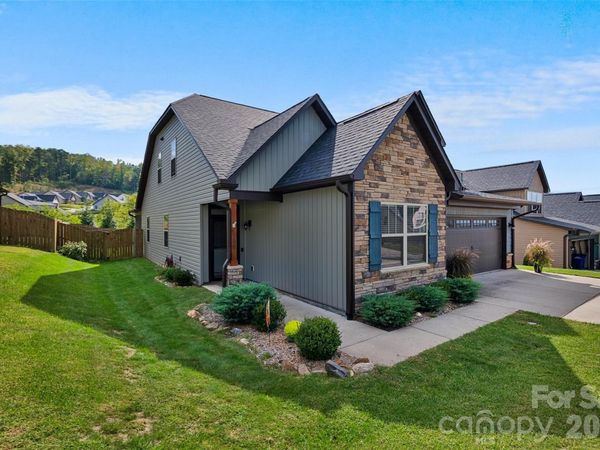 190 Water Leaf Drive, Weaverville, NC 28787