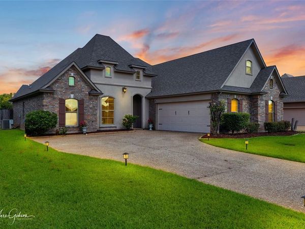 605 Bitter Pecan Drive, Bossier City, LA 71111