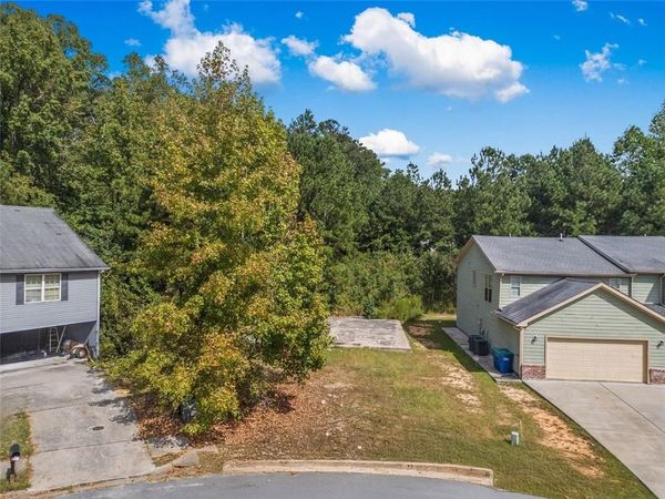 820 Tallulah Court , Atlanta, GA 30349