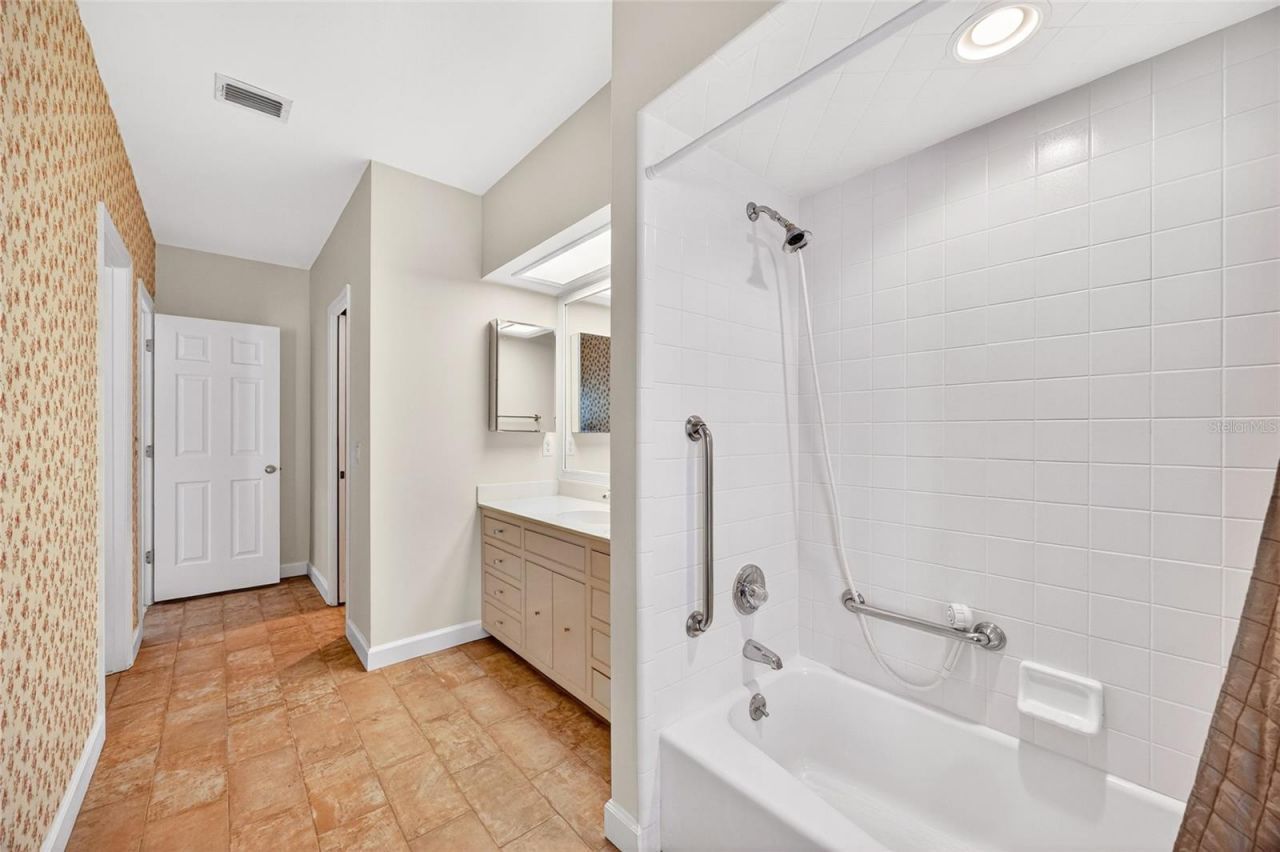 5941 Chesapeake Park, Unit GE, Orlando, FL 32819 Photo