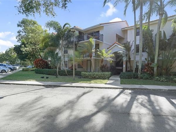 10131 W Sunrise Boulevard, Unit 306, Plantation, FL 33322