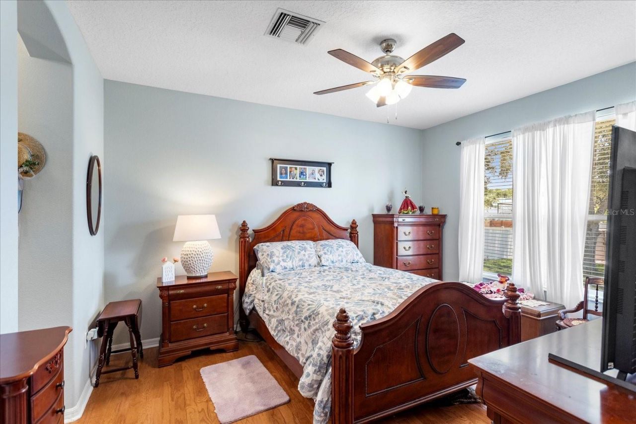 13500 Biscayne Drive, Grand Island, FL 32735 Photo