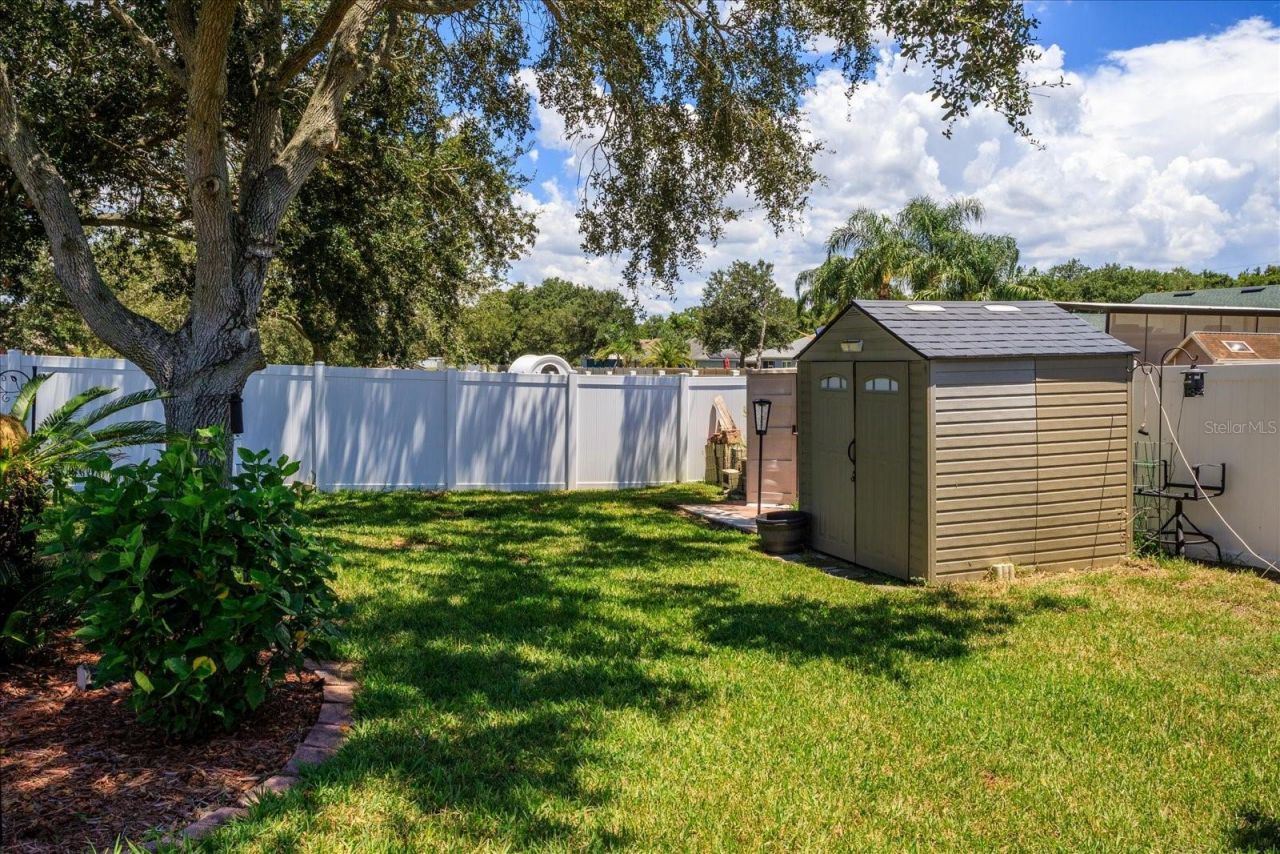 13500 Biscayne Drive, Grand Island, FL 32735 Photo