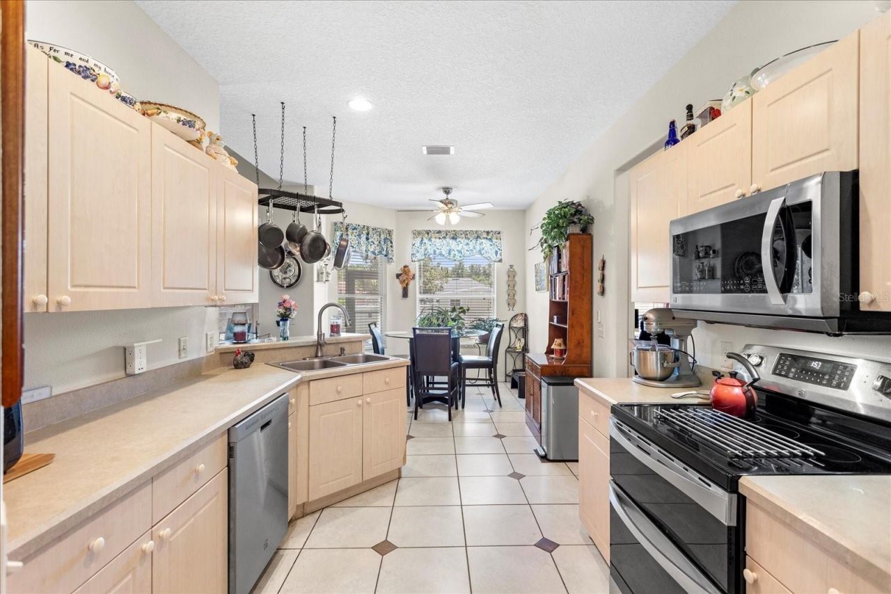 13500 Biscayne Drive, Grand Island, FL 32735 Photo