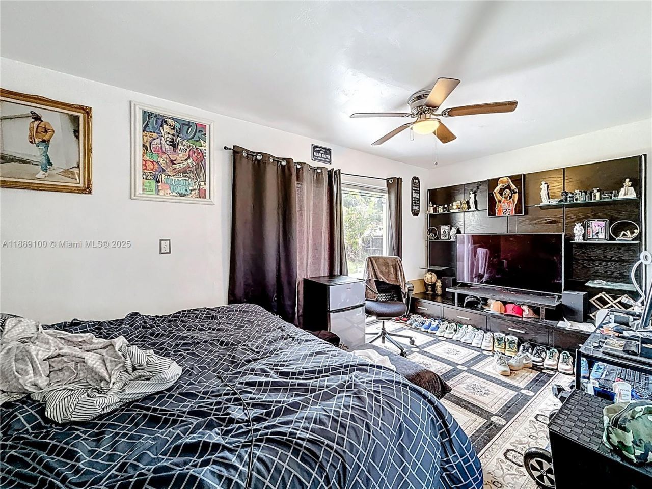 605 NE 164th St, Miami, FL 33162 Photo