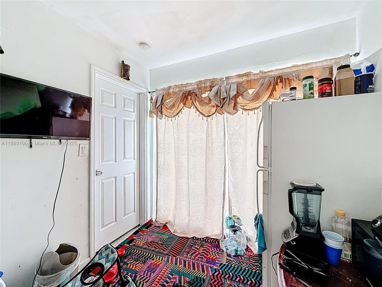 605 NE 164th St, Miami, FL 33162 Photo