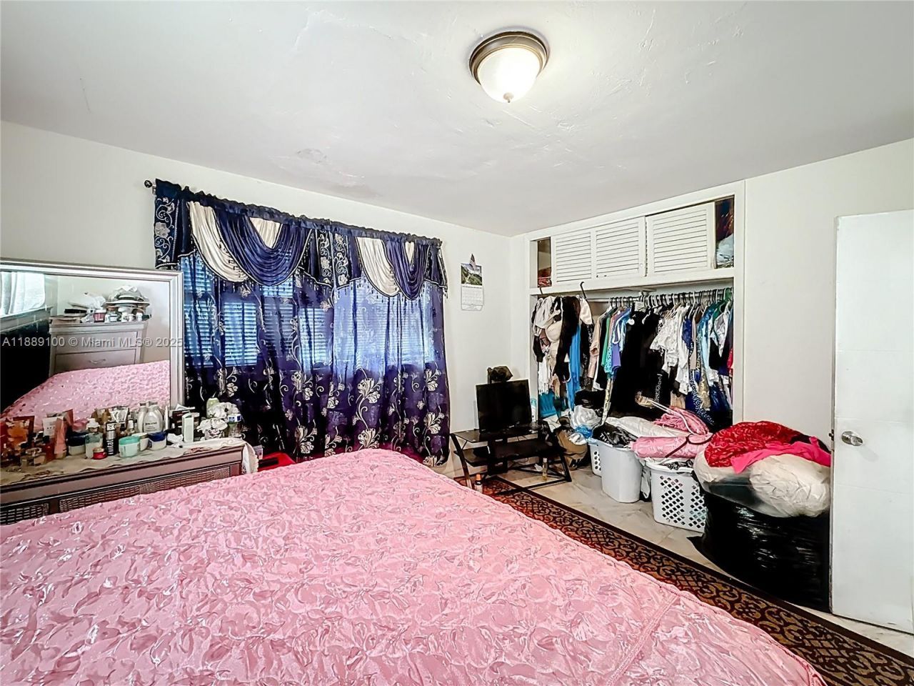 605 NE 164th St, Miami, FL 33162 Photo