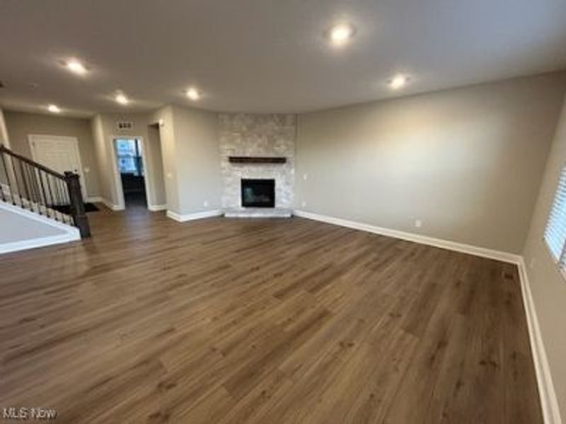 1396 Tullamore Trail, Wadsworth, OH 44281 Photo 6