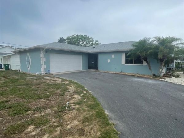 11711 W BAYSHORE DRIVE, CRYSTAL RIVER, FL 34429