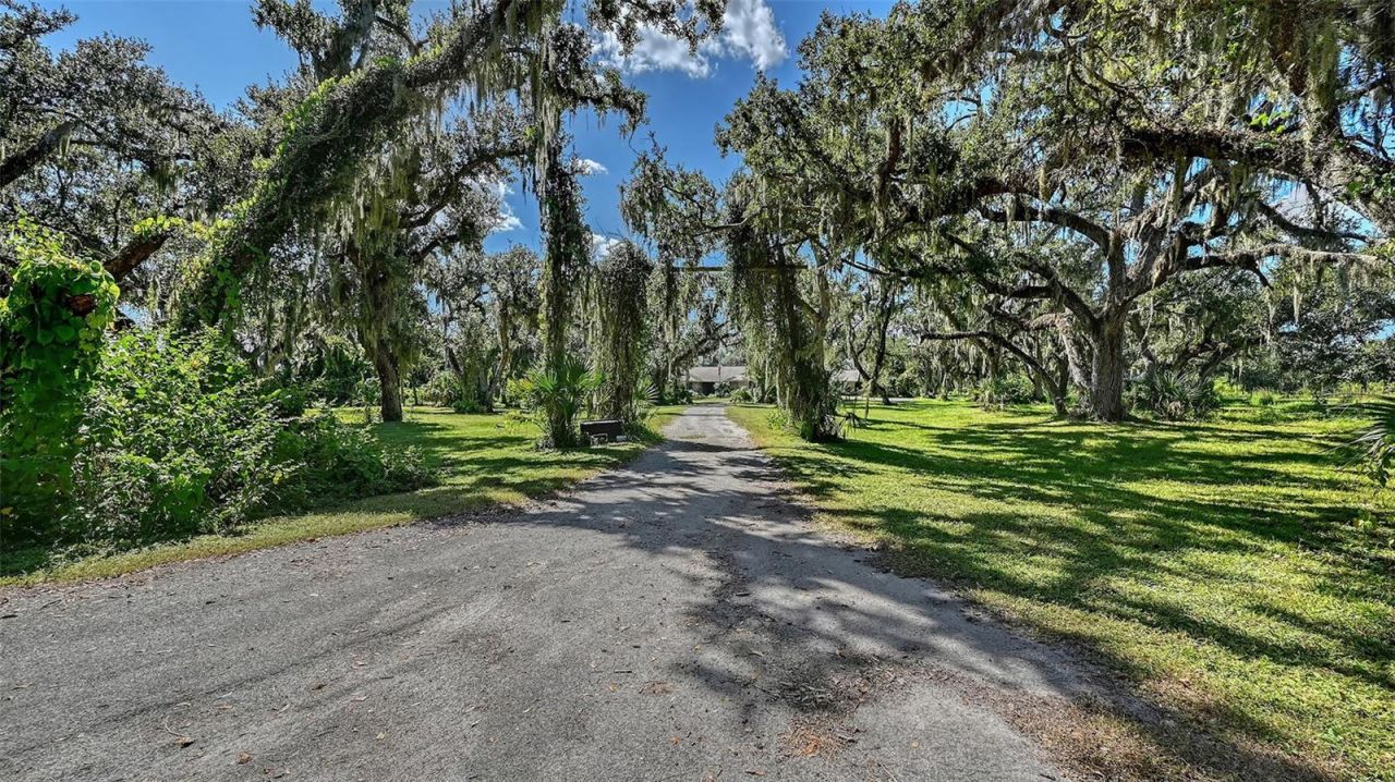 5850 Vanderipe Road, Sarasota, FL 34241 Photo