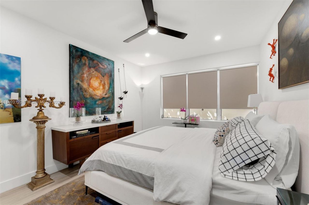 4720 Pine Tree Drive, Unit 2, Miami Beach, FL 33140 Photo