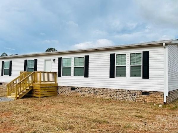 501 Eagle Mills Road, Hamptonville, NC 27020