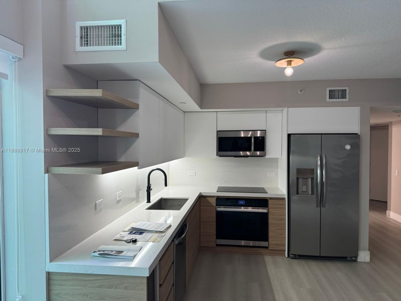 41 SE 5th St, Unit 501, Miami, FL 33131 Photo
