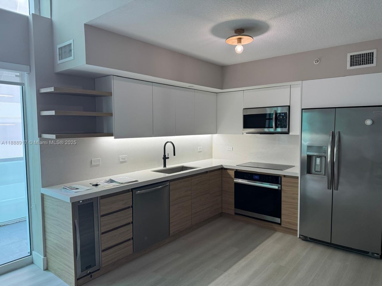 41 SE 5th St, Unit 501, Miami, FL 33131 Photo