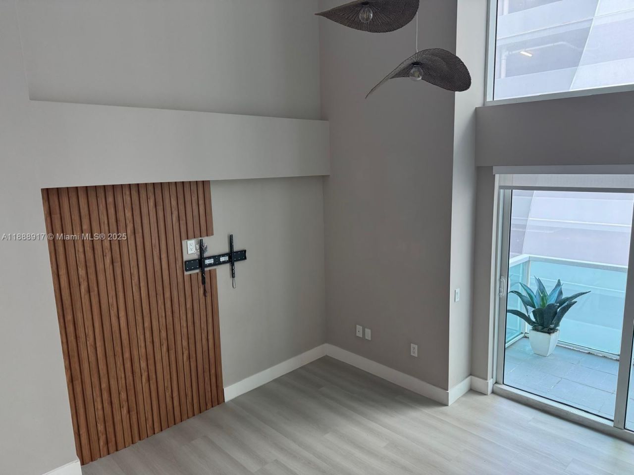 41 SE 5th St, Unit 501, Miami, FL 33131 Photo