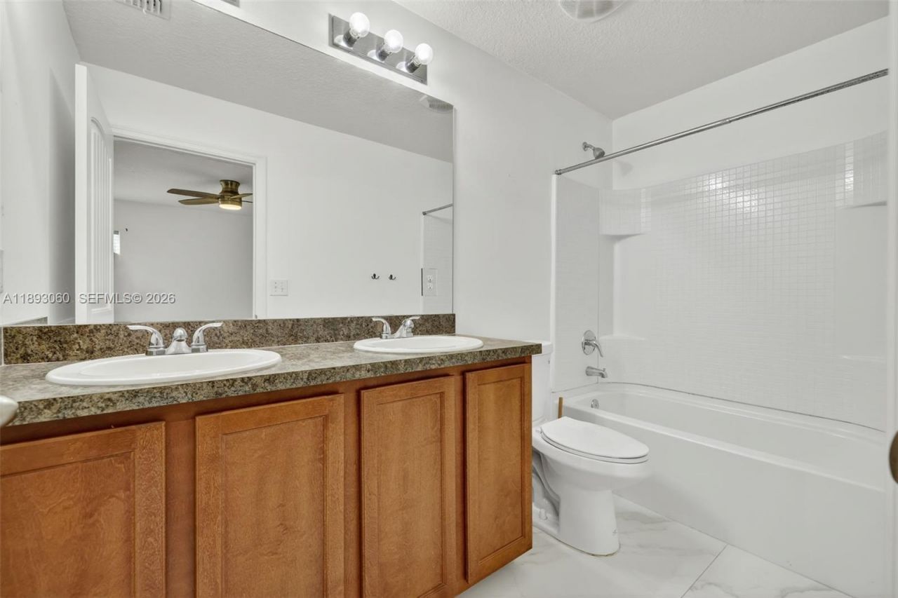 1977 SE Floresta Dr, Port Saint Lucie, FL 34983 Photo