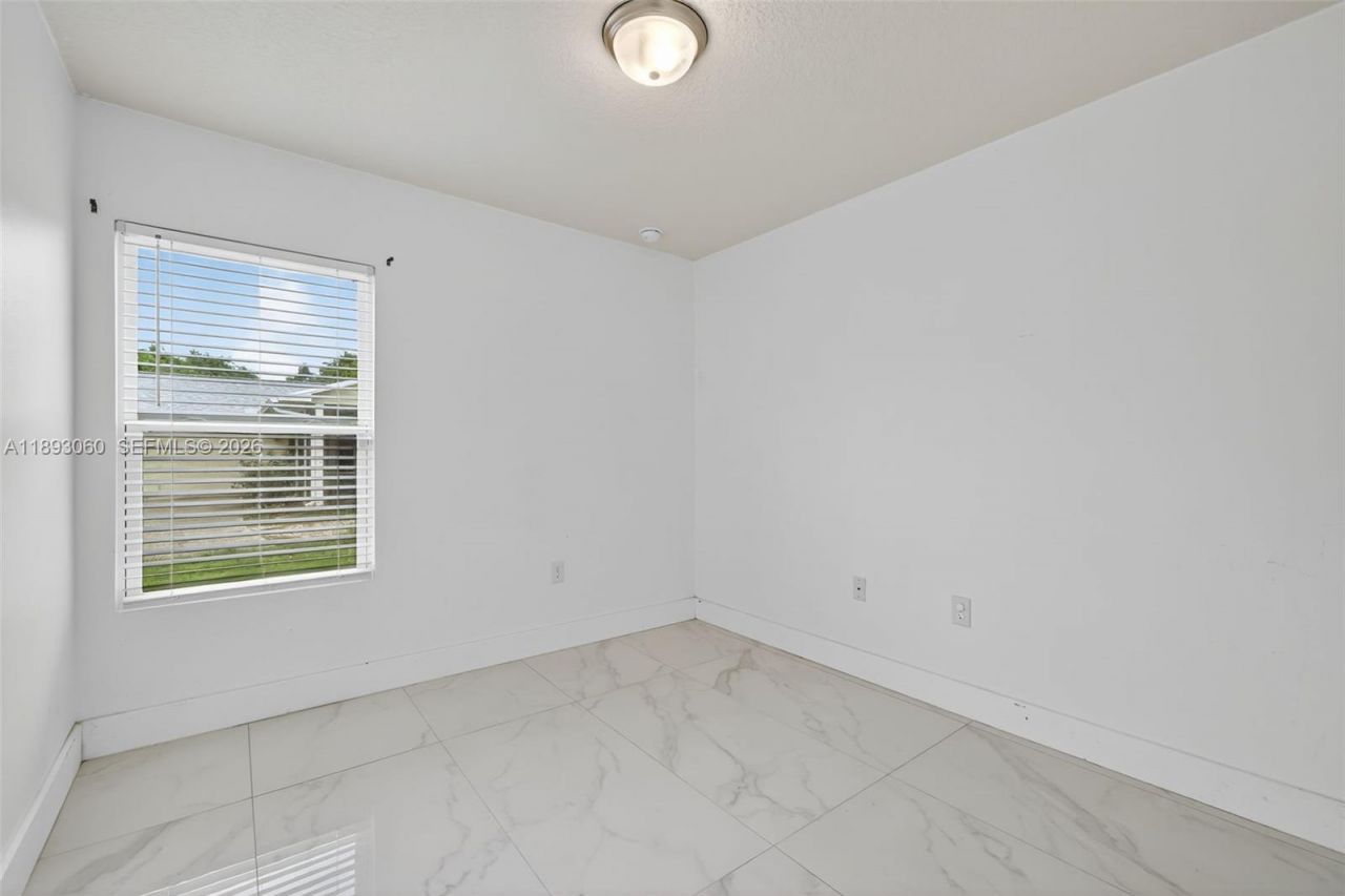 1977 SE Floresta Dr, Port Saint Lucie, FL 34983 Photo