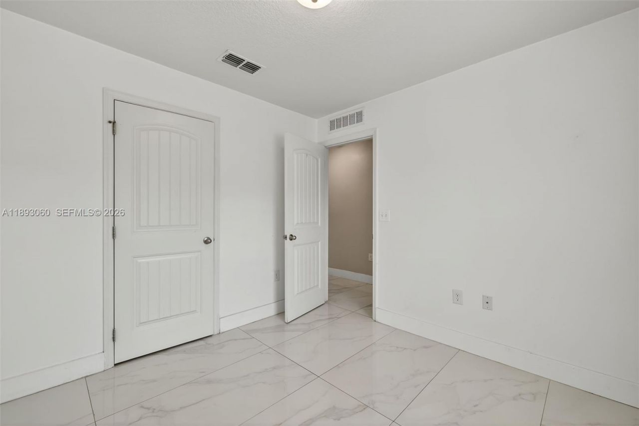 1977 SE Floresta Dr, Port Saint Lucie, FL 34983 Photo