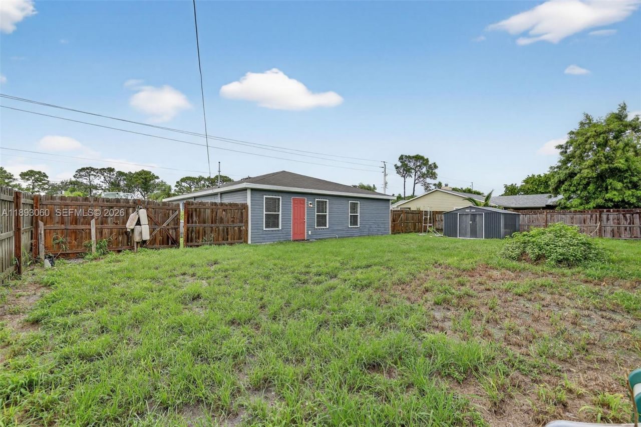 1977 SE Floresta Dr, Port Saint Lucie, FL 34983 Photo