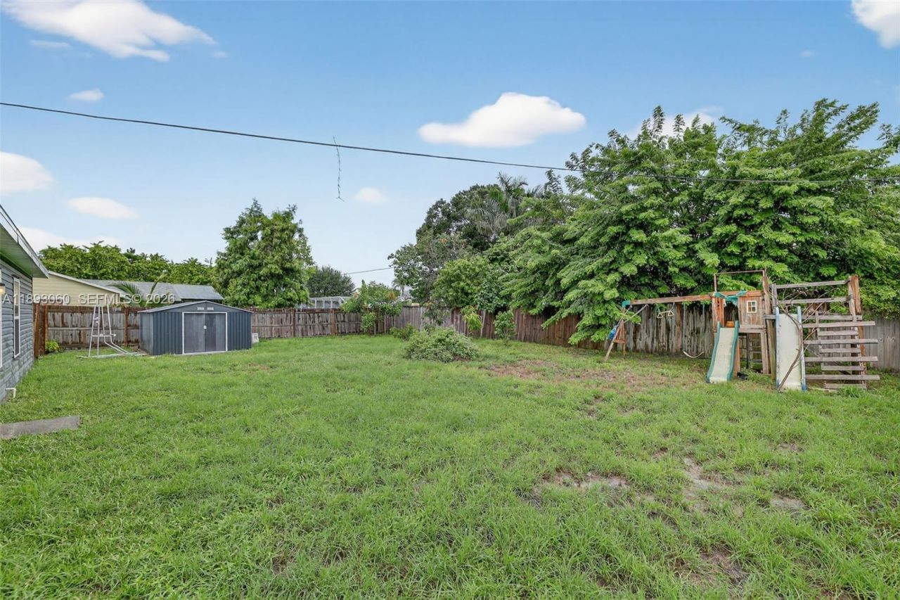 1977 SE Floresta Dr, Port Saint Lucie, FL 34983 Photo