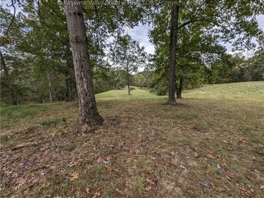 3948 long ridge Road, Apple Grove, WV 25502