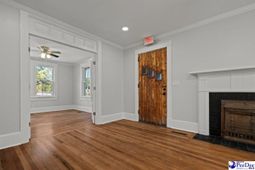 910 W Evans St photo 4