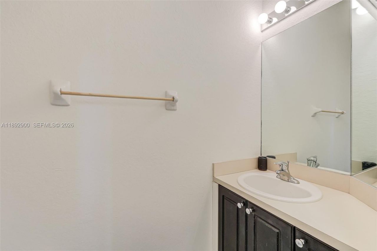 1947 SE 23rd Rd, Homestead, FL 33035 Photo