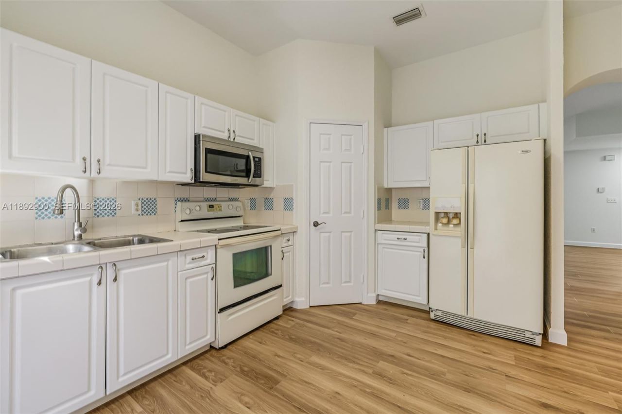 1947 SE 23rd Rd, Homestead, FL 33035 Photo