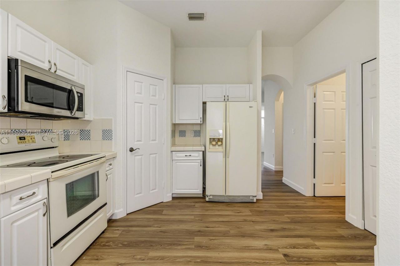 1947 SE 23rd Rd, Homestead, FL 33035 Photo