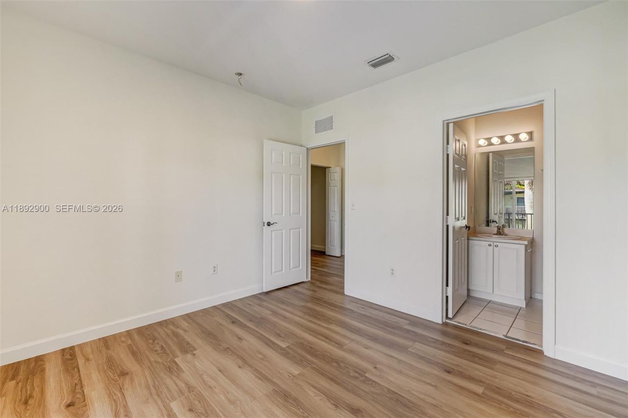 1947 SE 23rd Rd, Homestead, FL 33035 Photo