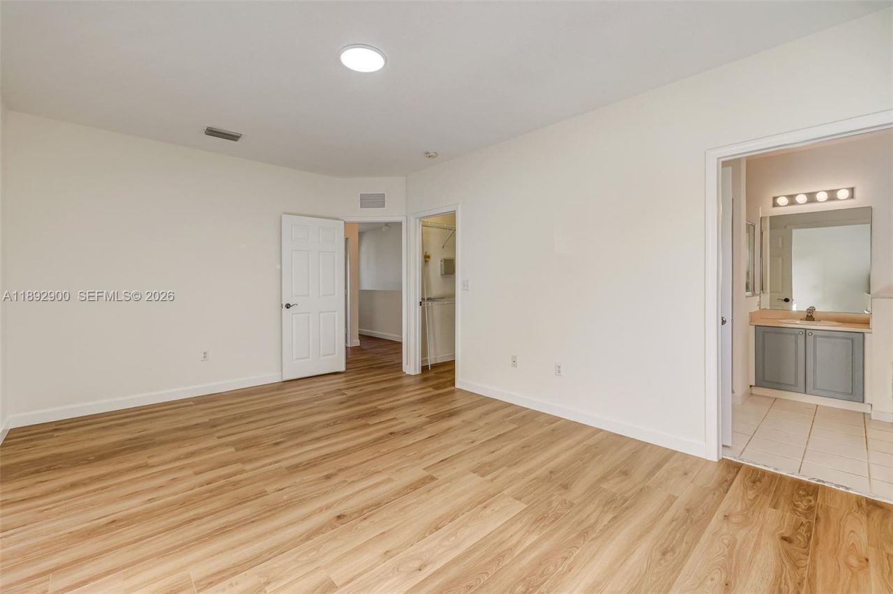 1947 SE 23rd Rd, Homestead, FL 33035 Photo