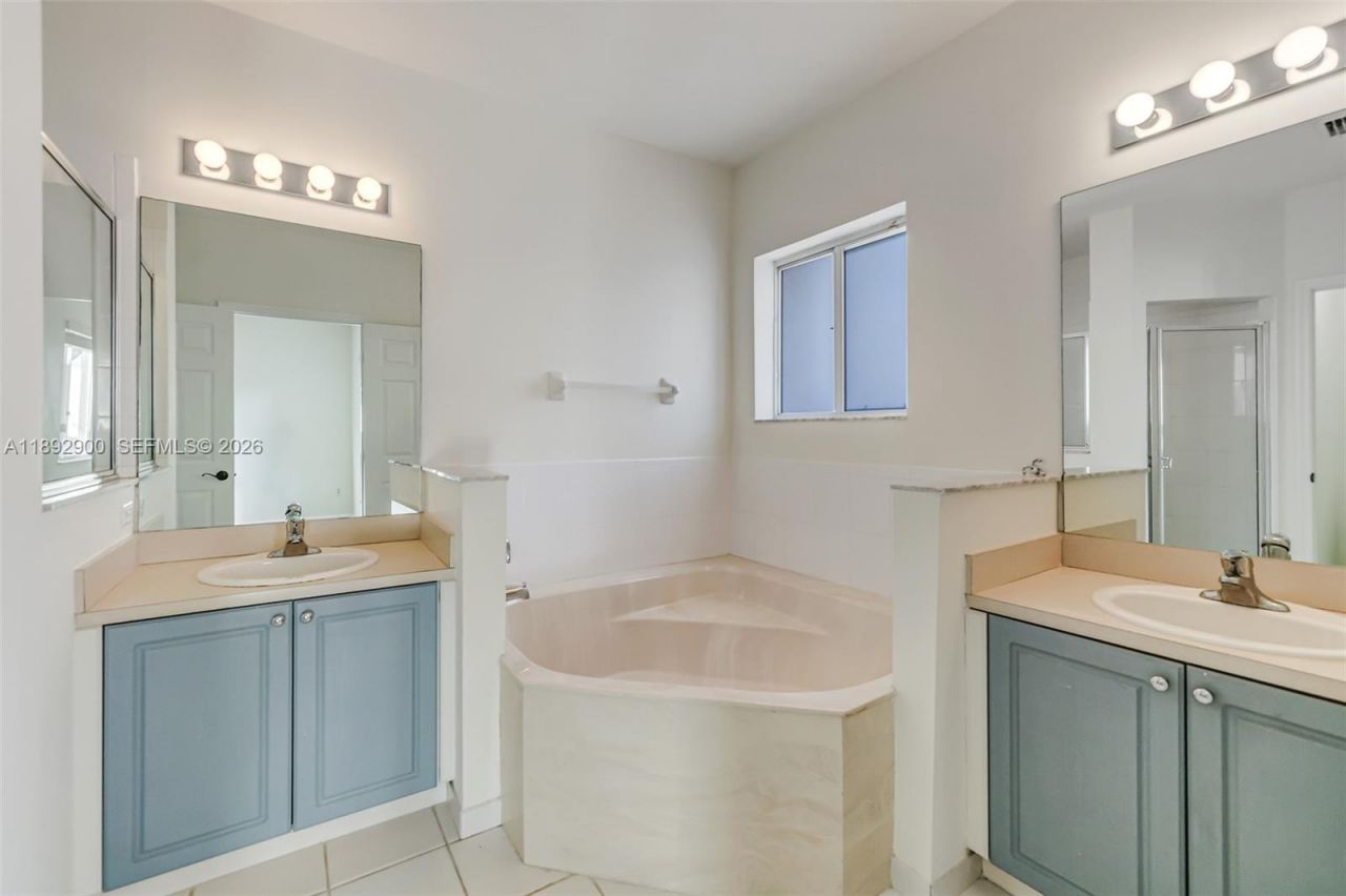 1947 SE 23rd Rd, Homestead, FL 33035 Photo