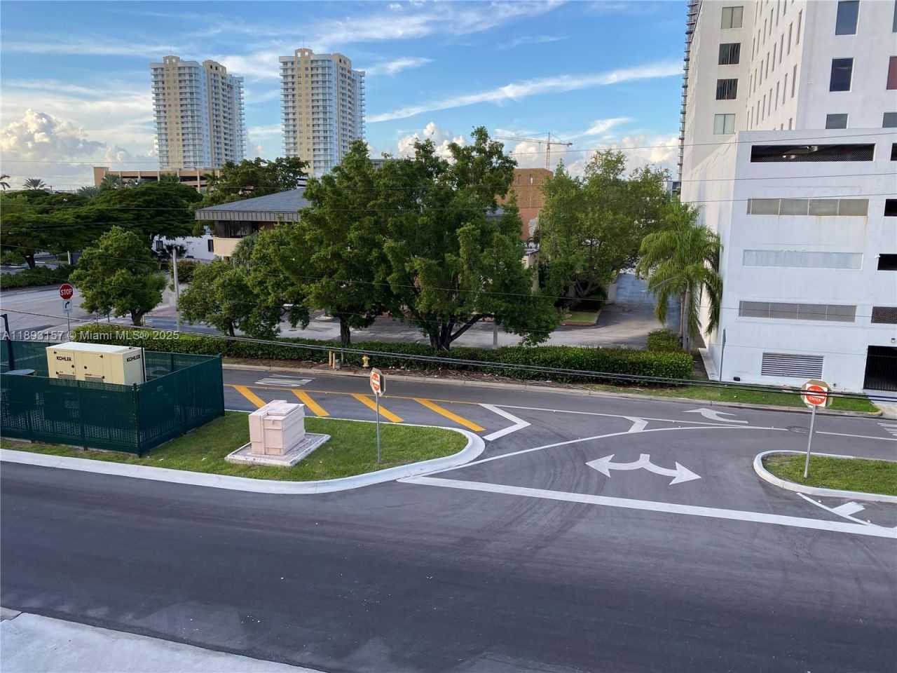 1900 Diana Dr, Unit 3D, Hallandale Beach, FL 33009 Photo