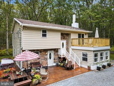 135 DOGWOOD DRIVE, JIM THORPE, PA 18229