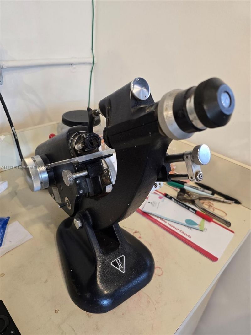 2100 Coral Way, Coral Gables, FL 33145 Photo