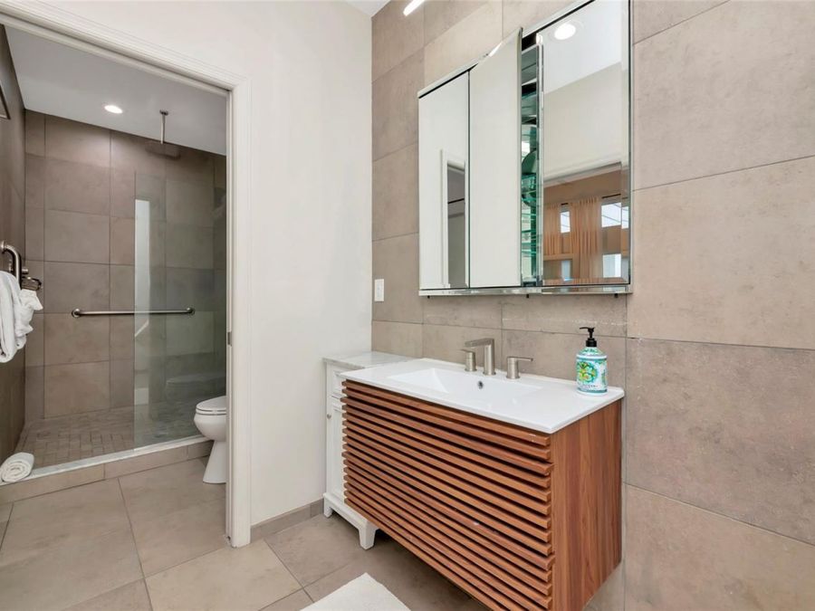 Property Image 82